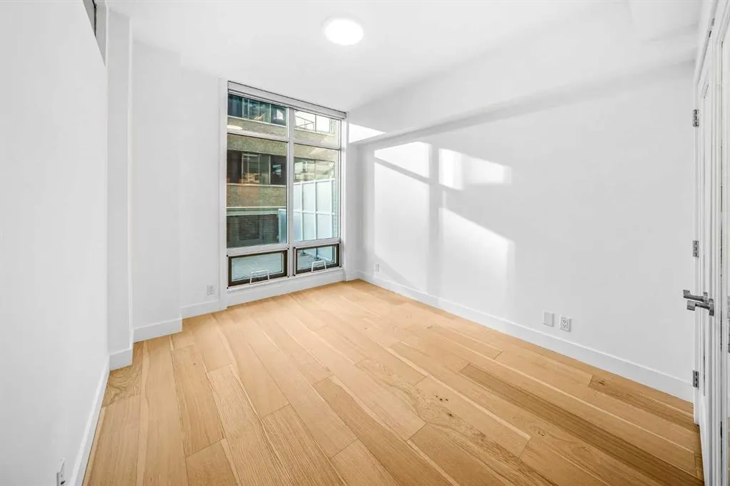 530 12 Avenue SW #203