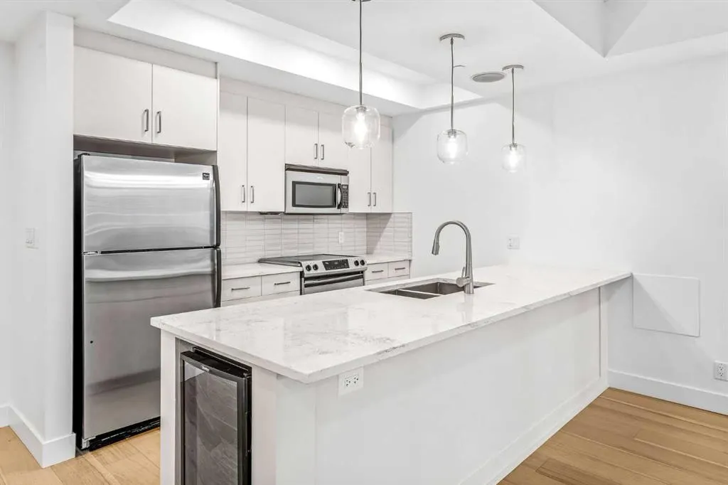 530 12 Avenue SW #203