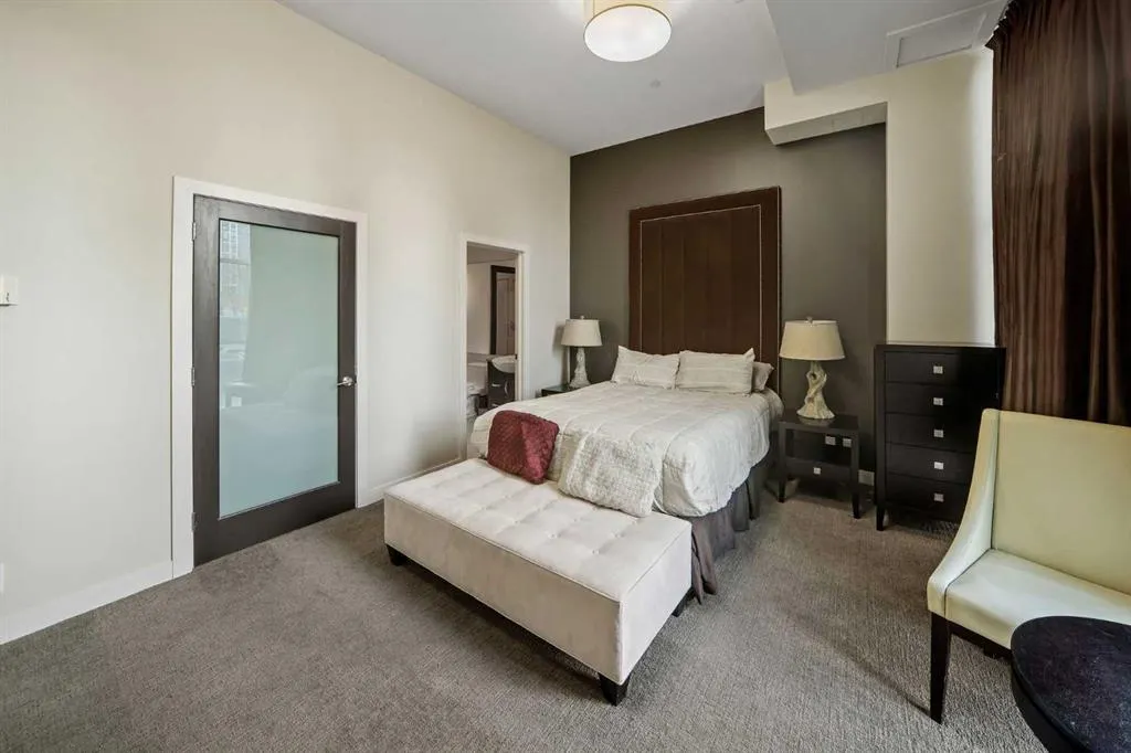 530 12 Avenue SW #203