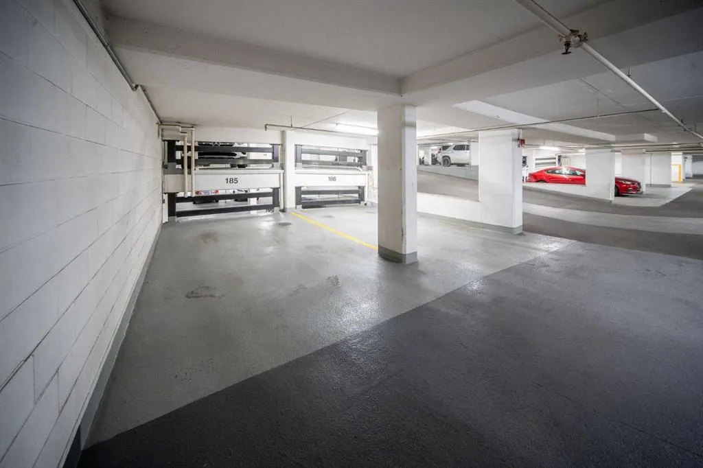530 12 Avenue SW #203