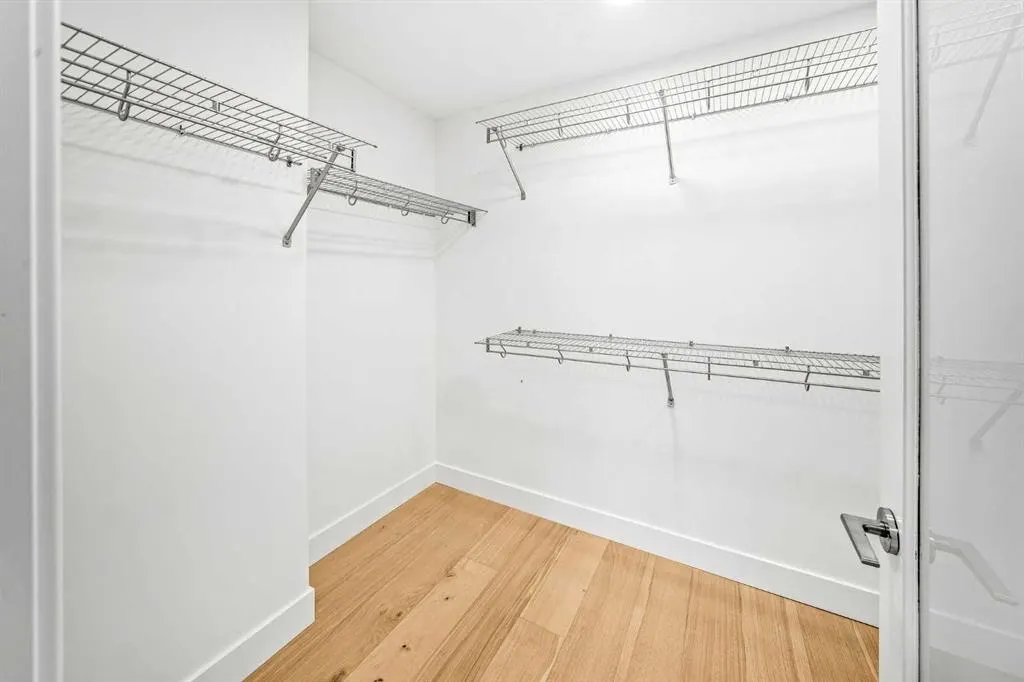 530 12 Avenue SW #203