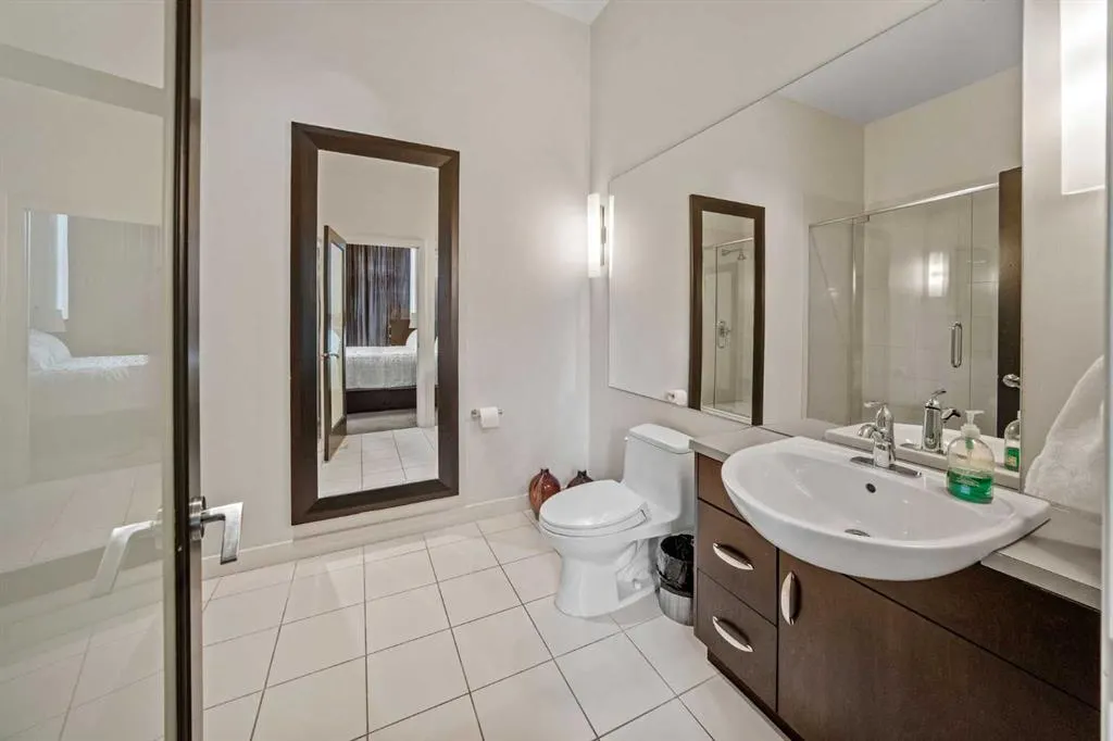 530 12 Avenue SW #203