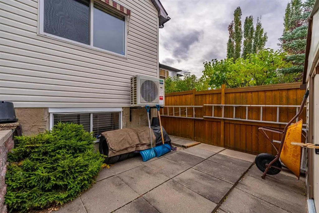 226 Tusslewood Terrace NW