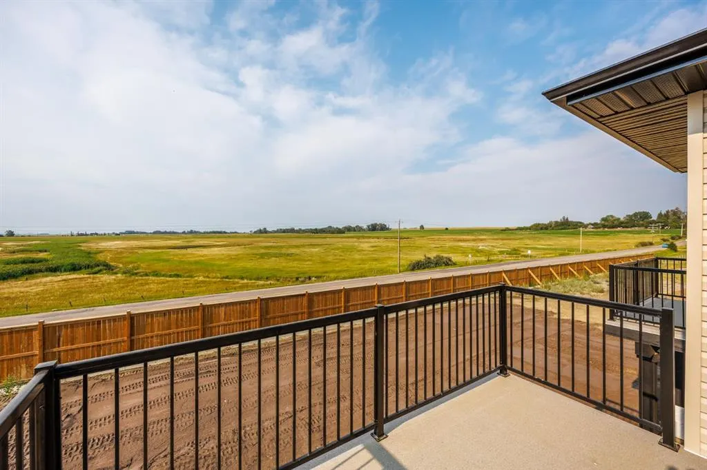 142 Lakewood Crescent