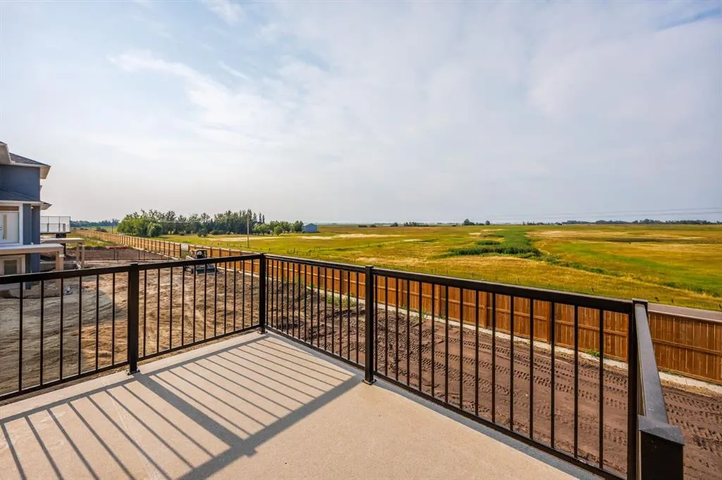 142 Lakewood Crescent