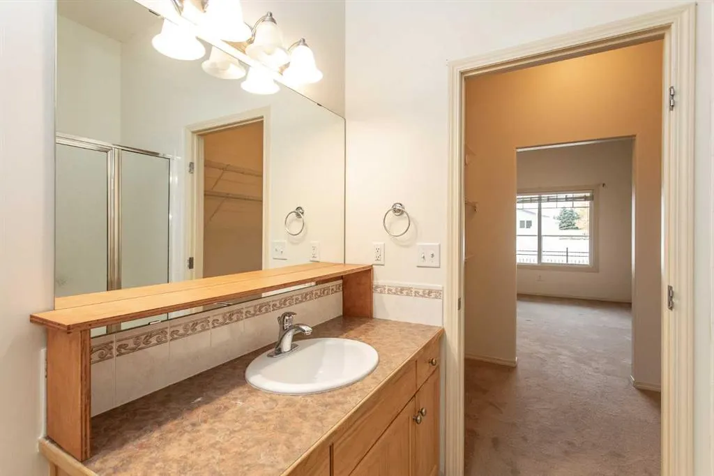 4425 HERITAGE Way #105