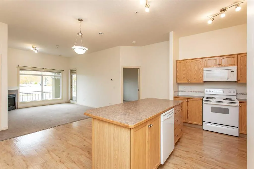 4425 HERITAGE Way #105