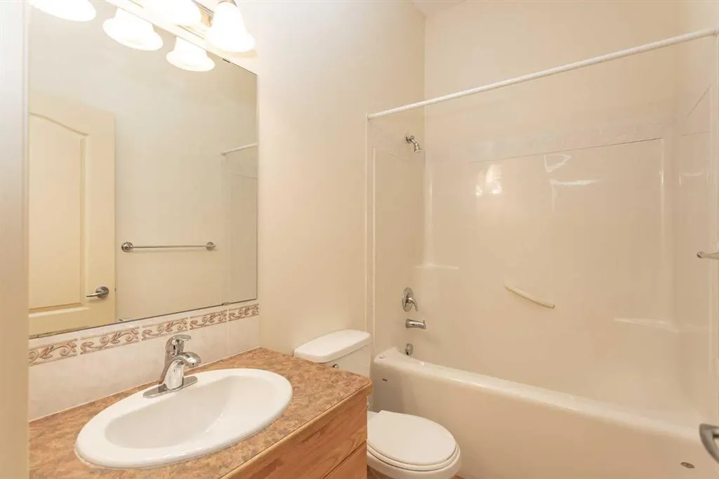 4425 HERITAGE Way #105
