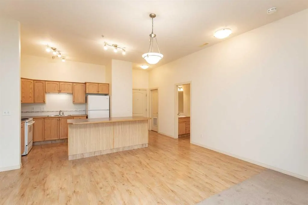 4425 HERITAGE Way #105