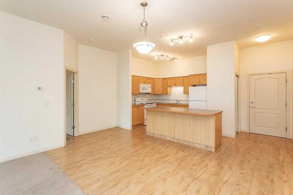4425 HERITAGE Way #105