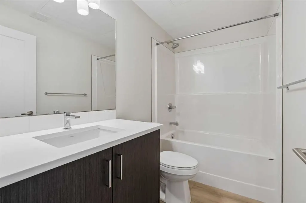 655 Shawnee Square SW #309