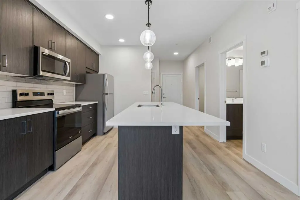 655 Shawnee Square SW #309