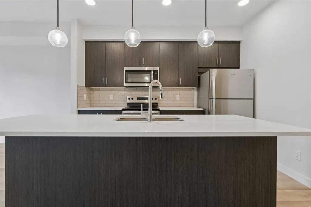 655 Shawnee Square SW #309