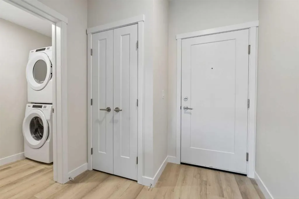 655 Shawnee Square SW #309