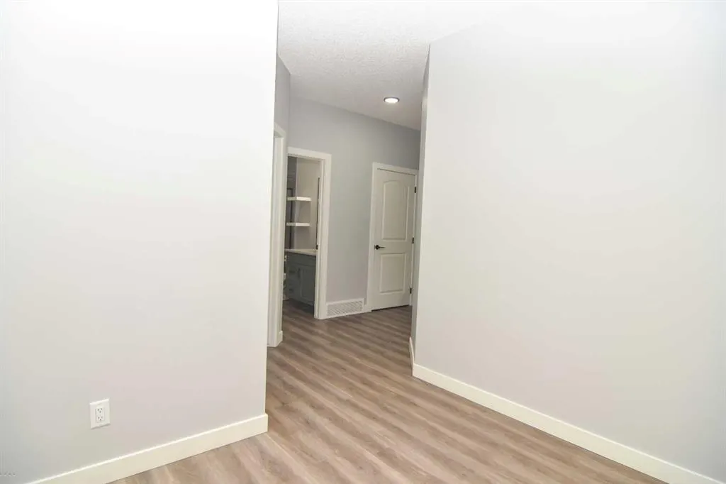 156 Savanna Way NE