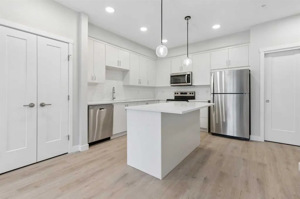 655 Shawnee Square SW #312