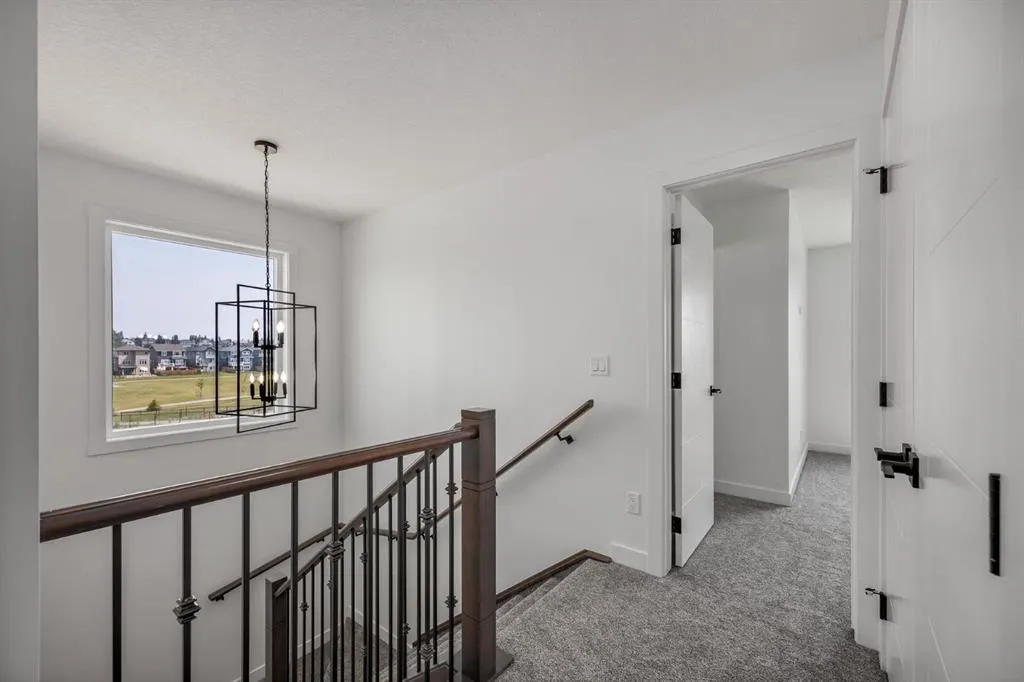 140 Lakewood Crescent