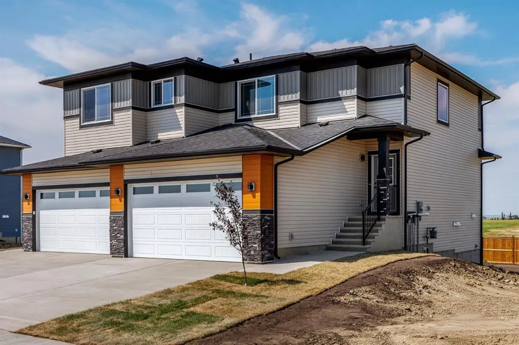140 Lakewood Crescent