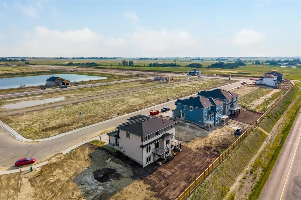 140 Lakewood Crescent