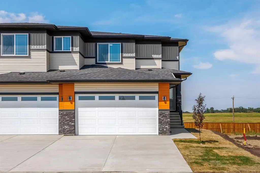 140 Lakewood Crescent