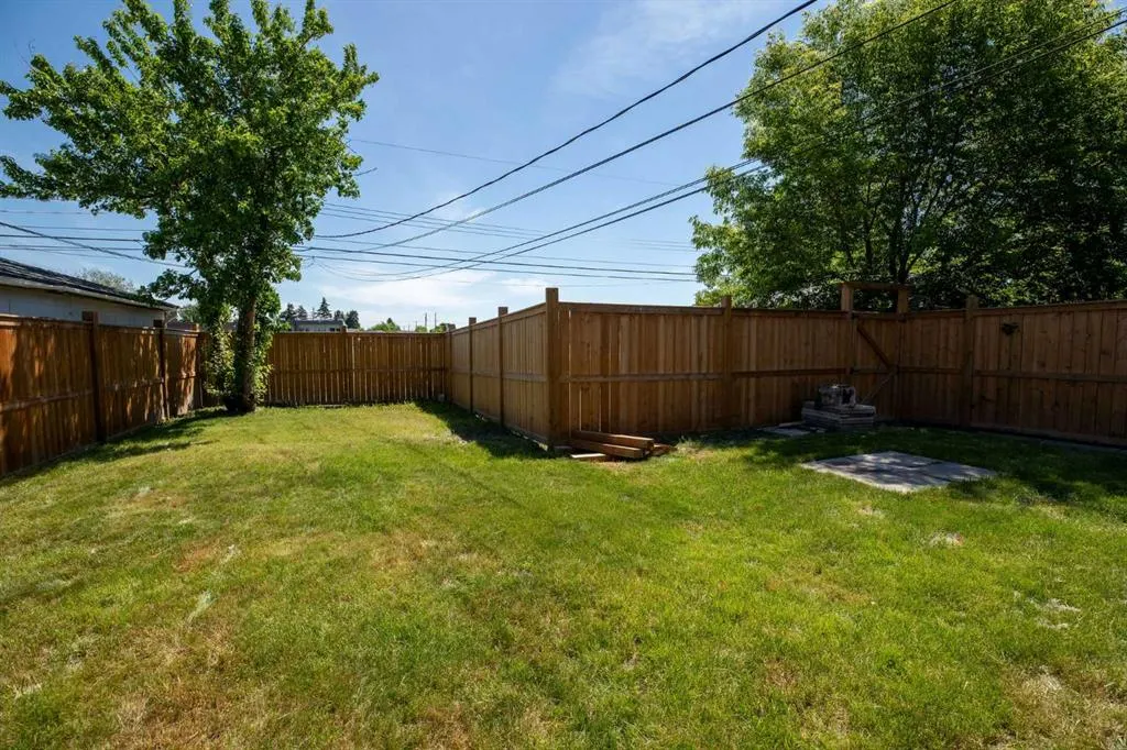 119 Maranda Close NE