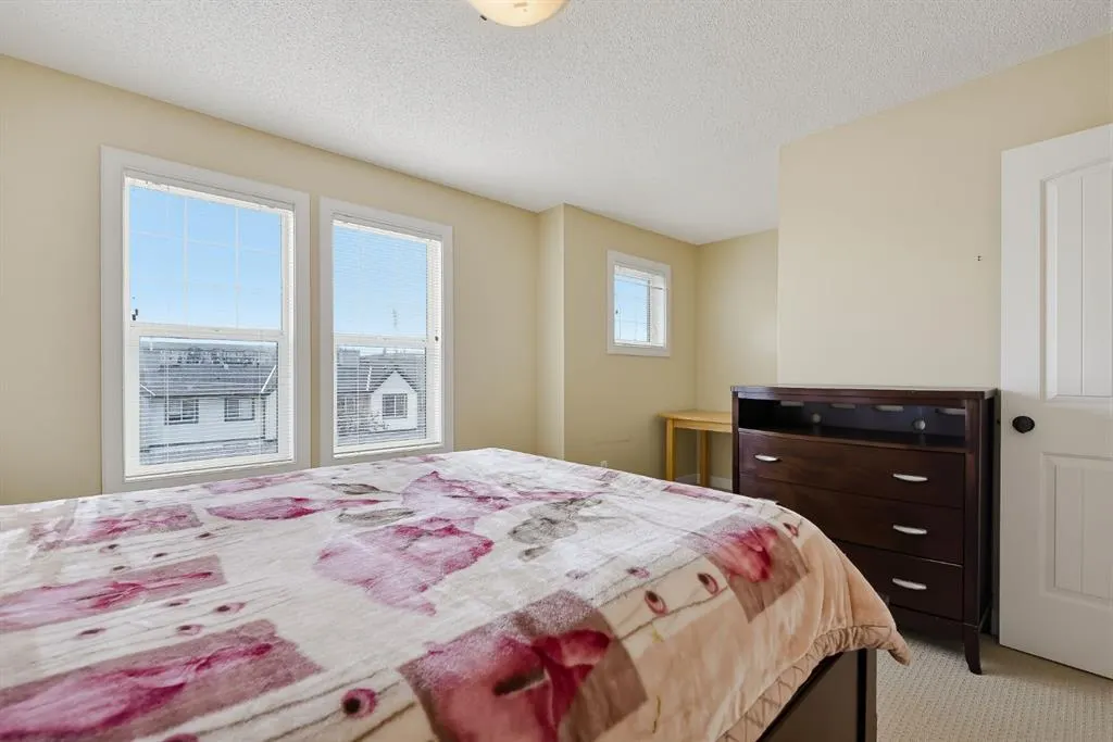 16 Eversyde Park SW