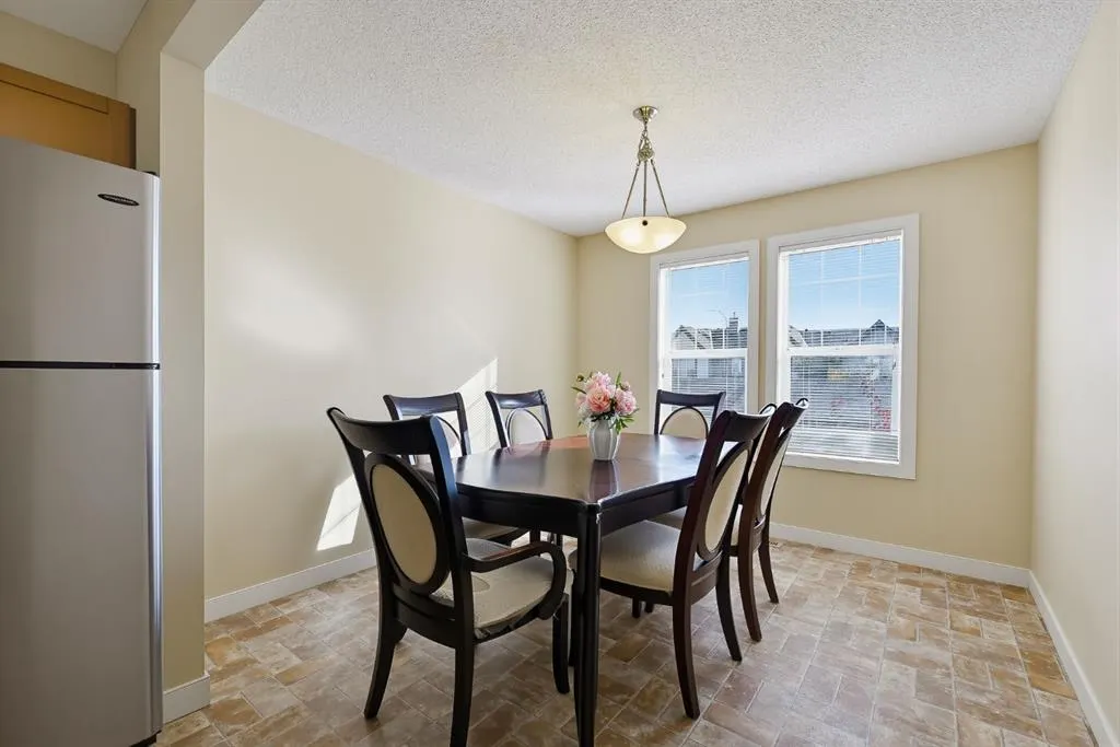 16 Eversyde Park SW