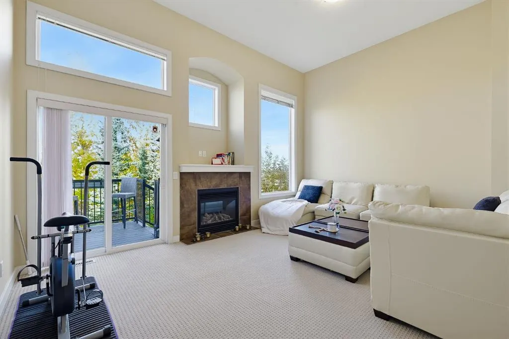 16 Eversyde Park SW