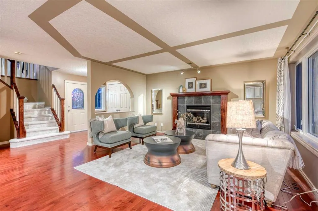 763 Cimarron Close