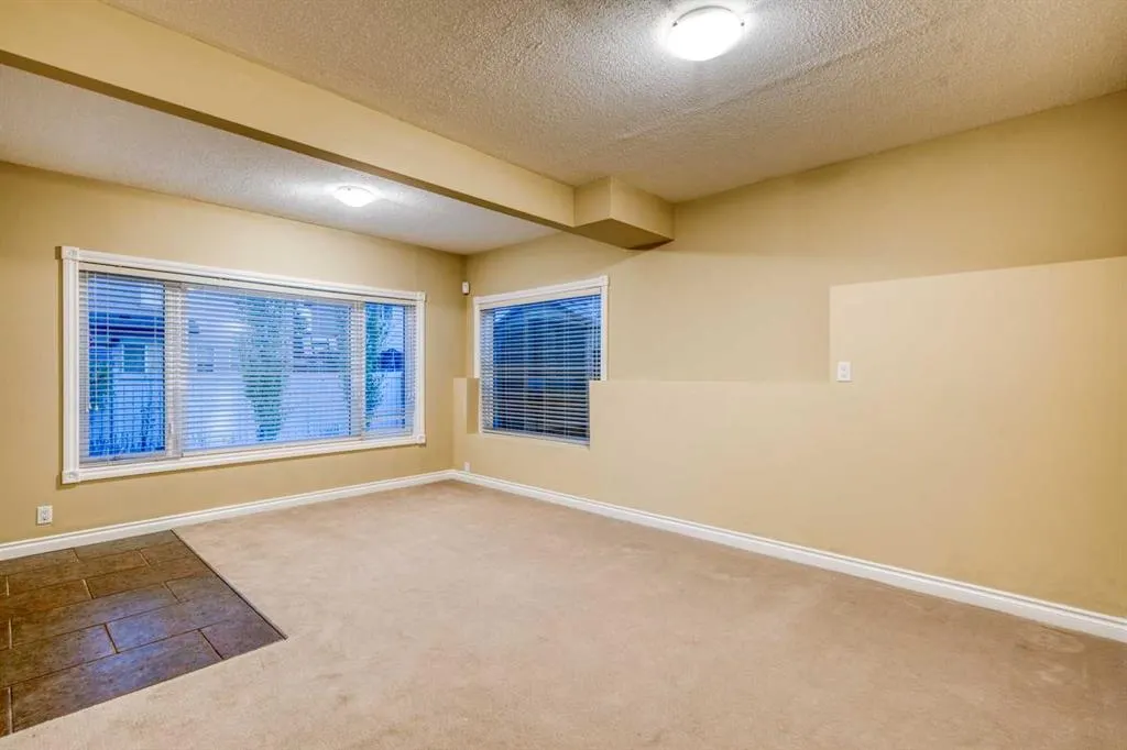 763 Cimarron Close