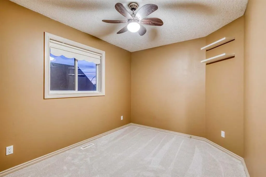 763 Cimarron Close