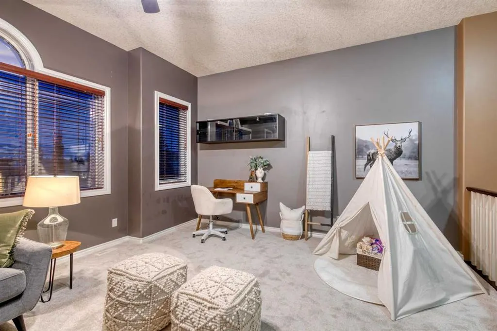 763 Cimarron Close