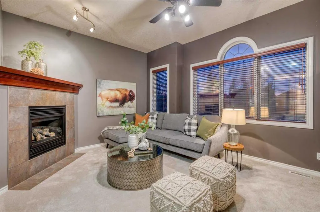 763 Cimarron Close