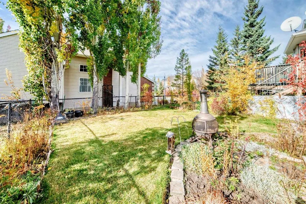 25 Discovery Ridge Hill SW