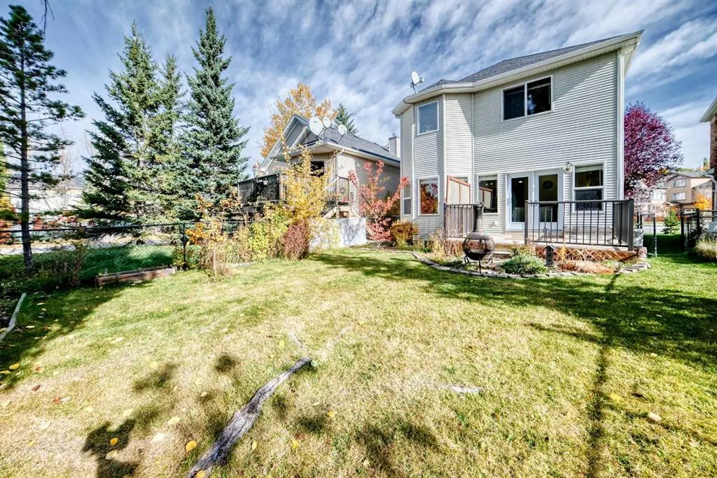 25 Discovery Ridge Hill SW