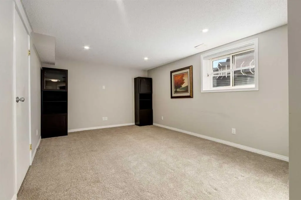 131 Tuscany Ridge Terrace NW