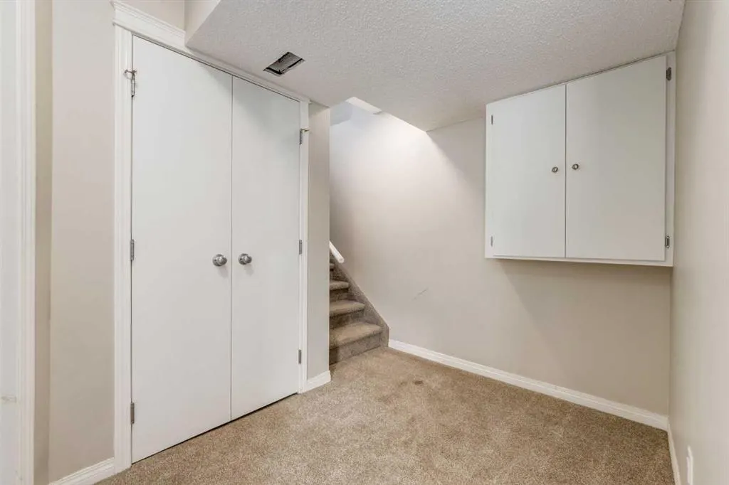 131 Tuscany Ridge Terrace NW