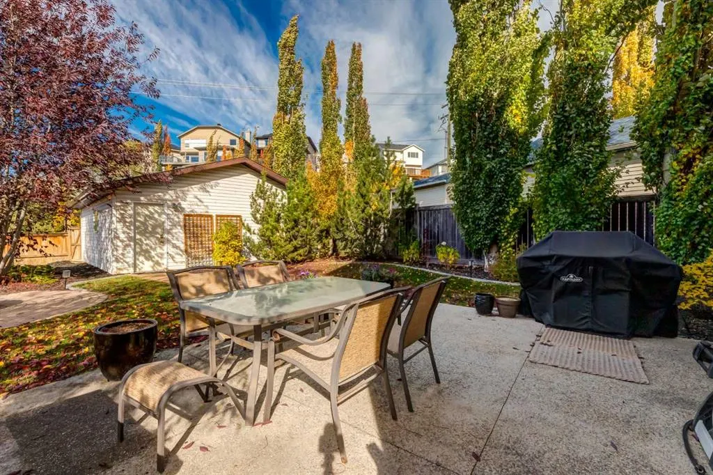 131 Tuscany Ridge Terrace NW