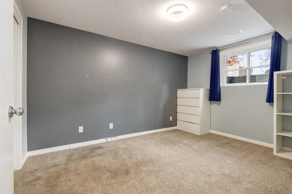 131 Tuscany Ridge Terrace NW