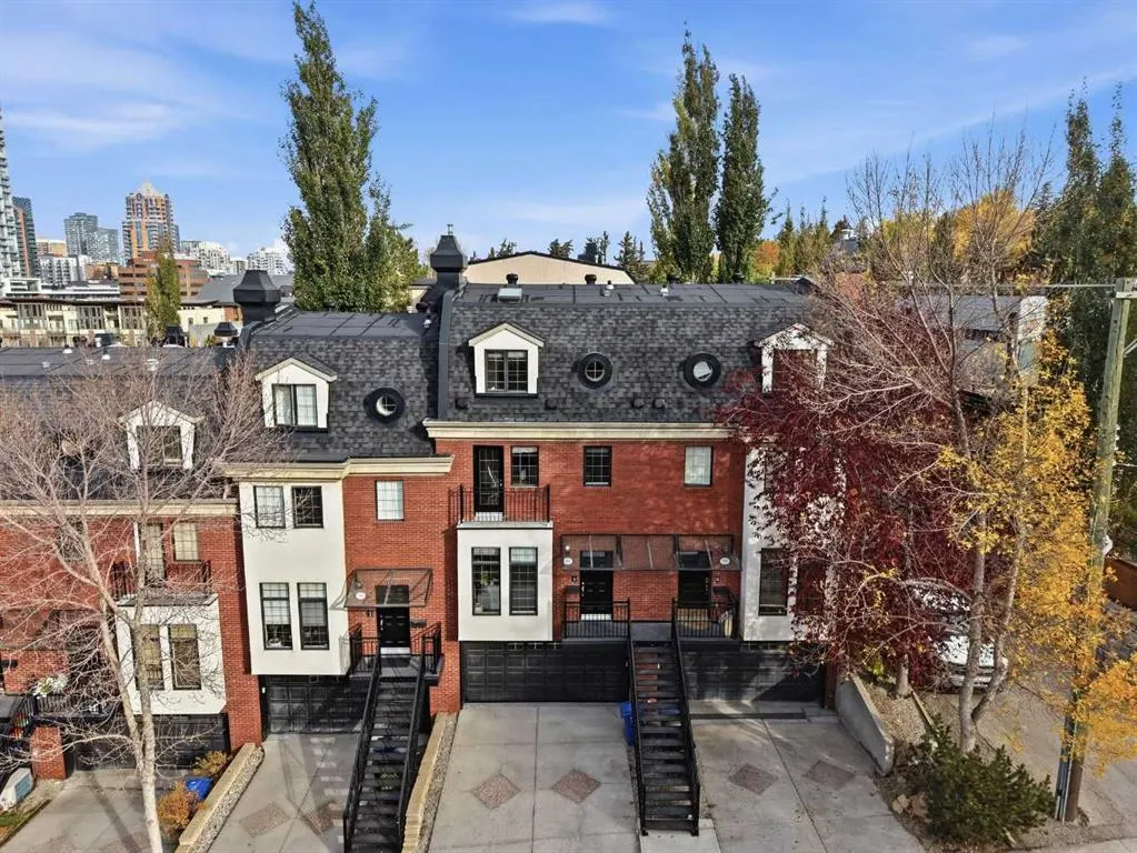 1908 10A Street SW
