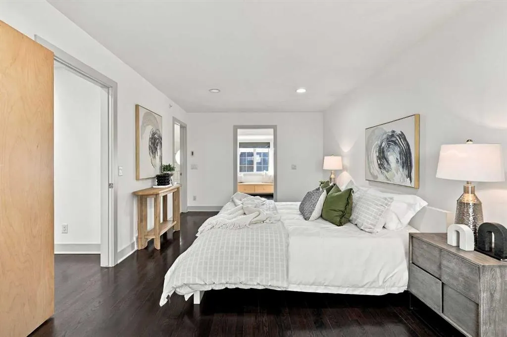 1908 10A Street SW