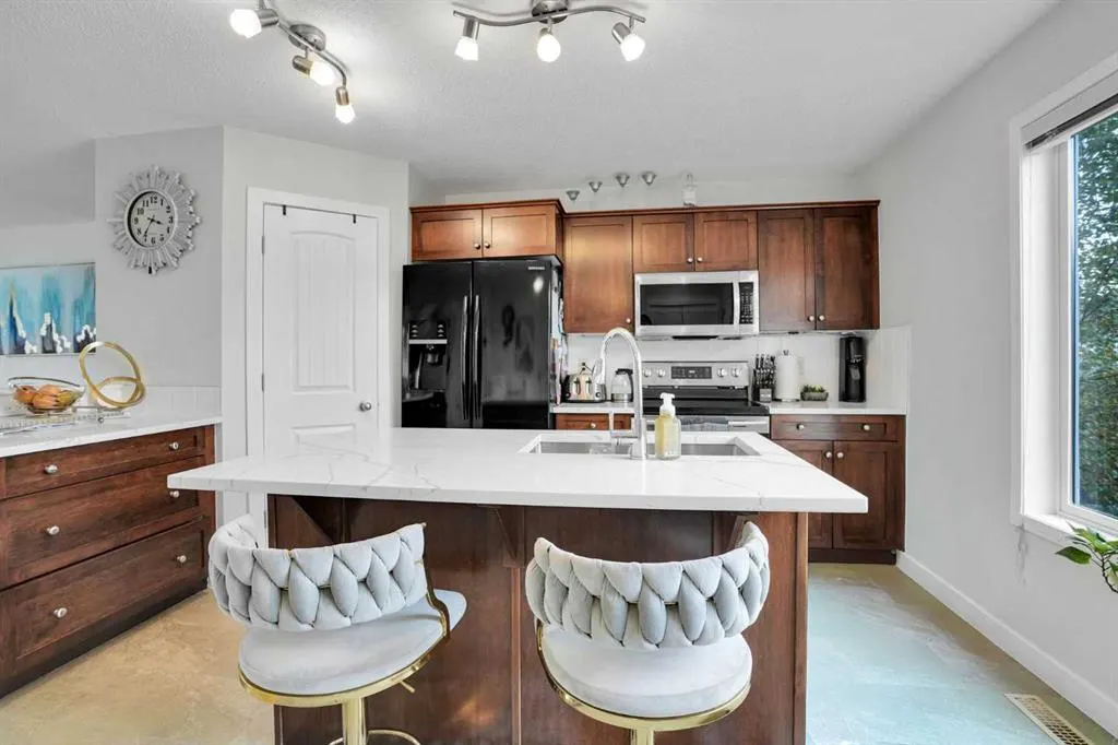 133 Luxstone Place