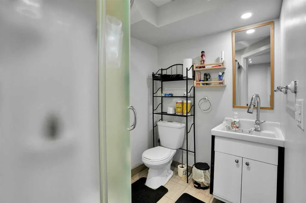 133 Luxstone Place