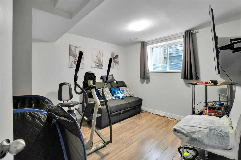 133 Luxstone Place