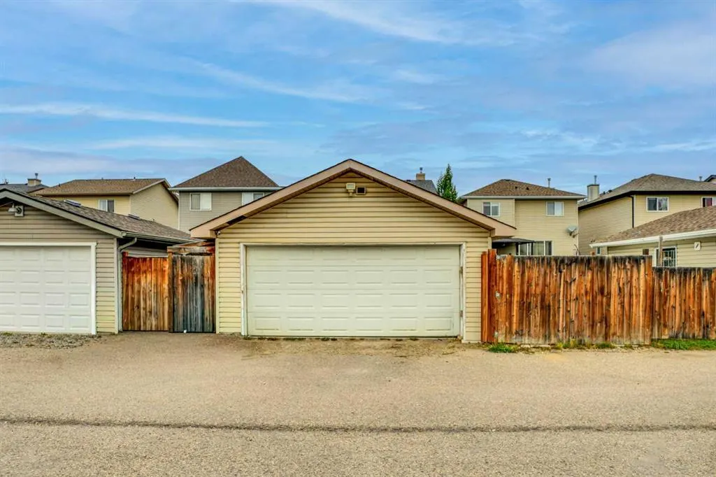 133 Luxstone Place