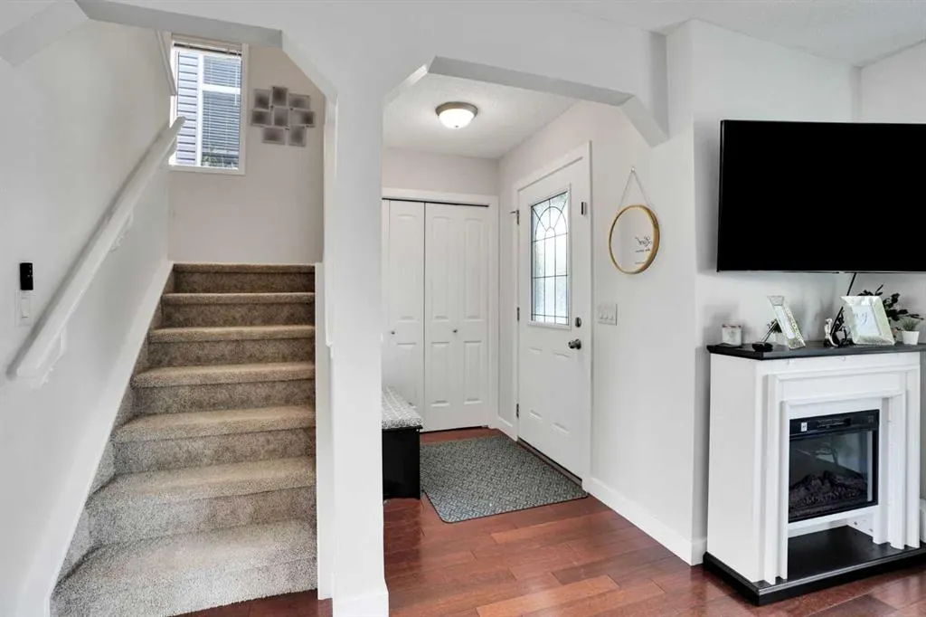 133 Luxstone Place