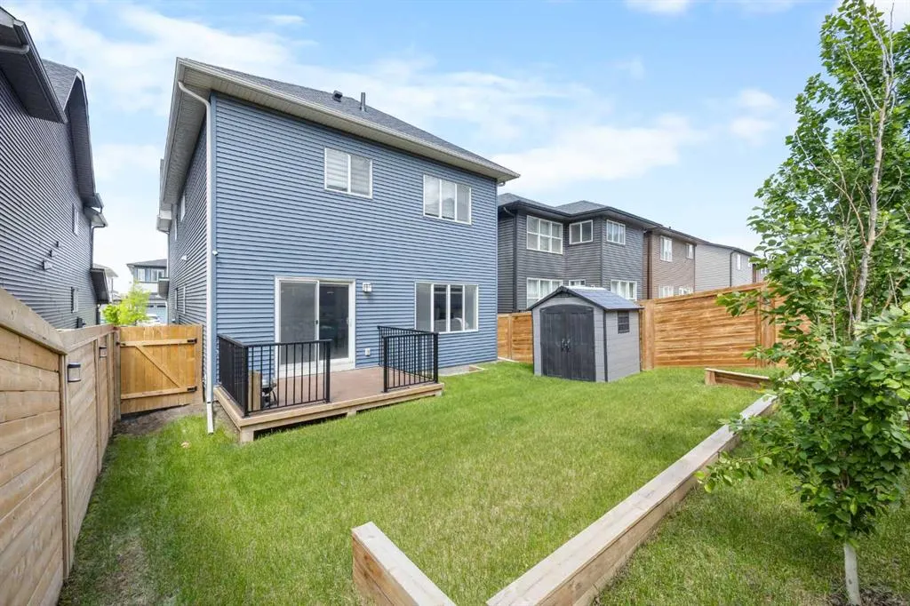 48 Carringvue Street NW
