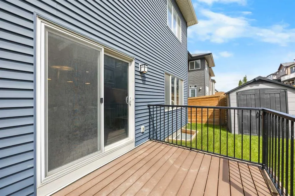 48 Carringvue Street NW