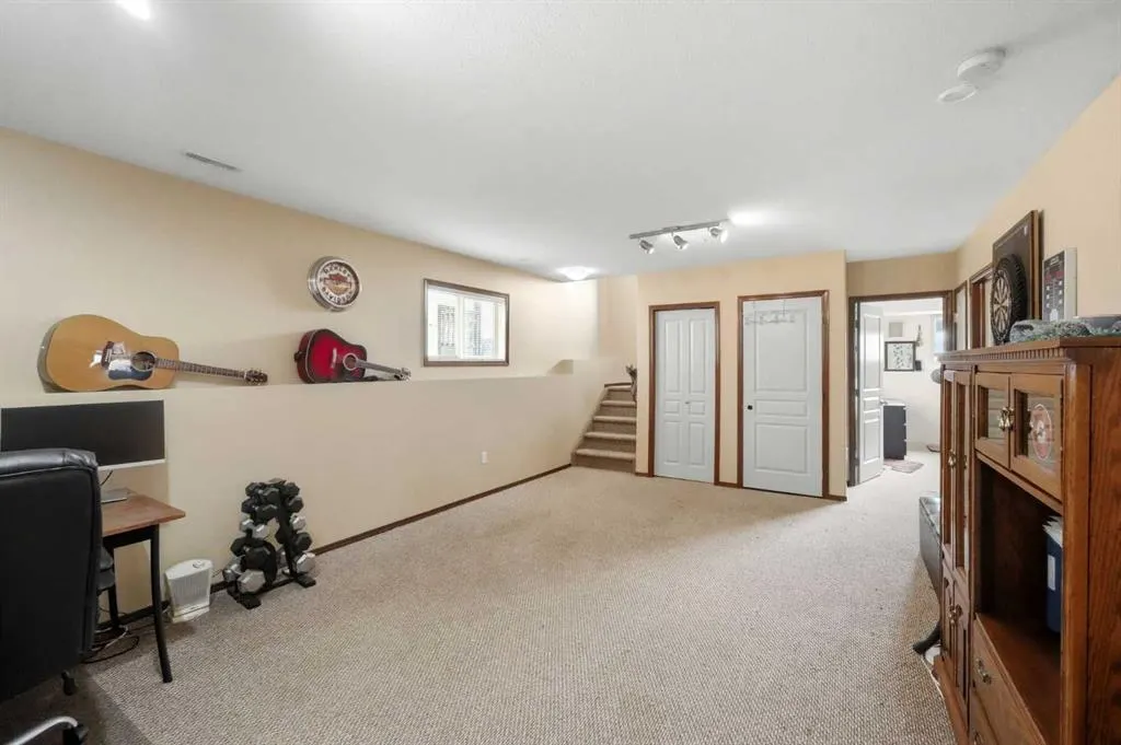 96 Hinshaw Drive