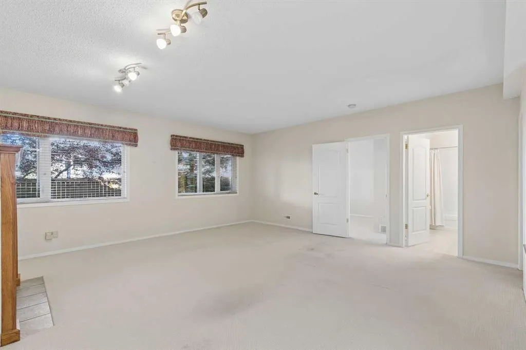 54 Shannon Estates Terrace SW